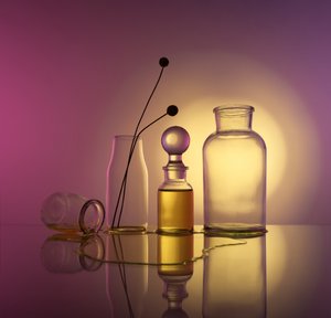 Leuchtende Glasflaschen von Margareth Perfoncio