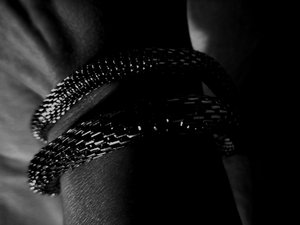 Metall und Haut von Martina Konitzky