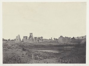 Palais von Karnak, Propyläen des Südens; Theben von Maxime Du Camp
