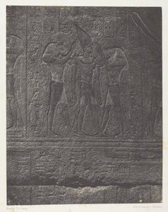 Palais de Karnak, Skulpturen außerhalb des Granitheiligtums; Theben von Maxime Du Camp
