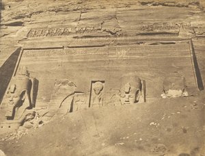 Vue de la façade du Spéos de Phré, à Abousembil, März 1850 von Maxime Du Camp