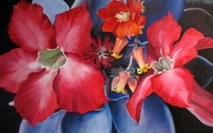 Lebendige rote und blaue Blumen