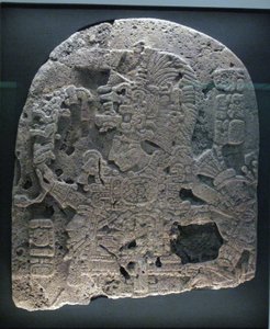 Paneelfragment mit Herrscher, Peten-Gebiet, Spätklassische Periode, 600-900 n. Chr. von Mayan