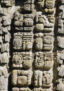 Stele A, Plaza de Ceremonias, 731 n. Chr.