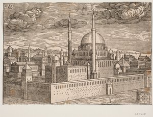 Moschee mit zwei Minaretten, gesehen von Nordwesten; auf der anderen Seite des Wassers ist Galata zu sehen? In der unteren rechten Ecke befindet sich ein kubisch geformter Stein, auf dem eine quadratische geometrische Figur eingraviert ist, eine Figur, die von Melchior Lorck