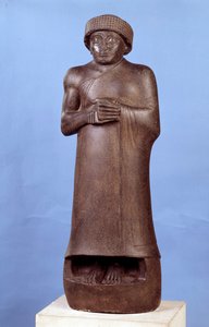 Mesopotamien: Statue aus Diorit ohne Inschrift von Gudea, Gouverneur der Stadt Lagash. Um 2150 v. Chr. Neusumerische Periode (ca. 2150-2000 v. Chr.). Paris, Louvre Museum