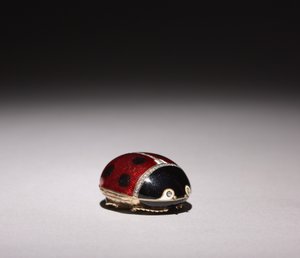 Marienkäferdose, Firma Peter Carl Fabergé von Michael Evlampievich Perkhin