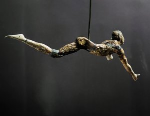 Akrobat (auch genannt Der Stierspringer), Elfenbeinfigur von Minoan