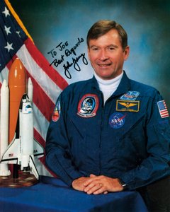 John Watts Young, geb. 1930, NASA-Astronaut, ca. 1990er Jahre