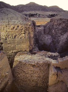 Graben an der neolithischen archäologischen Stätte von Jericho