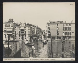 Fähren zur Chiesa di Santa Maria del Giglio in Venedig
