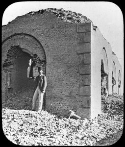Die Ruinen des Mahdi-Grabes in Omdurman, Sudan, ca. 1898