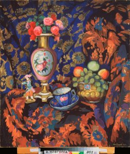 Stillleben mit Porzellan und Blumen - Werk von Nikolai Semyonovich Zaytsev (1885-1938)