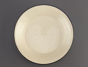 Ding-Ware-Schale mit eingeritzter Dekoration von Enten, Provinz Hebei, 11. bis frühes 12. Jahrhundert von Northern Song Dynasty Chinese School
