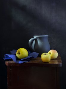 Stimmungsvolle Äpfel Stillleben