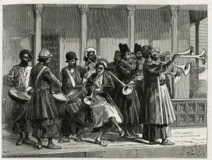 Musiker begrüßen den Sonnenaufgang in Isfahan (Iran). Gravur von Tofani, zur Illustration der Geschichte „Persien, Chaldäa und Susiane“. von Oswaldo Tofani