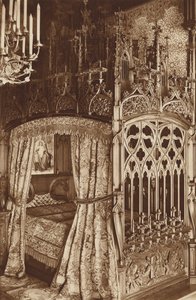 Bayerisches Königsschloss Neuschwanstein, gotisches Bett im Schlafzimmer von Otto Ballerstedt