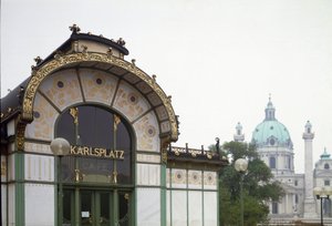 Jugendstil: Ansicht des Pavillons der Karlsplatz-U-Bahn-Station (jetzt Café) von Architekt Otto Wagner (1841-1918) (Wiener Secession) 1894-1899 Wien, Österreich