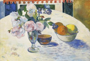 Blumen und eine Schale mit Obst auf einem Tisch von Paul Gauguin