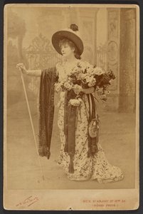 [Sarah Bernhardt als Floria in La Tosca] von Paul Nadar