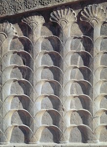 Dekoratives Relief von der östlichen Treppe der Apadana (Audienzhalle) Achämenidenzeit, 550-330 v. Chr. von Persian School