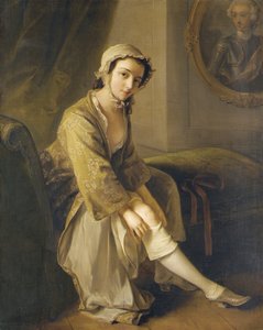 Junge Frau in einem Rehkleid