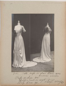 Albumseite: House of Worth, Ballkleid von Photographer French