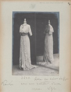 Albumseite: House of Worth, Dinnerkleid von Photographer French