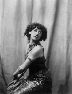 Tamara Karsavina, als Sklavin in 