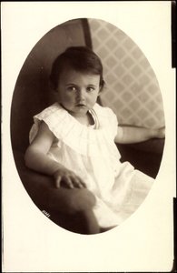 Passepartout Ak Prinzessin Hilda von Bayern als kleines Mädchen (s/w Foto) von Photographer German