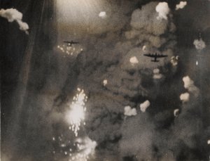Fotografie aufgenommen, als die Royal Air Force Lancasters Dresden angriff