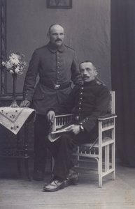 Porträt von zwei deutschen Soldaten von Photographer German