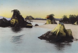 Japan, ca. 1912: Matsushima, im Binnenmeer, eine der drei berühmten Szenen Japans von Photographer Japanese