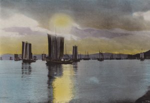 Japan, ca. 1912: Sonnenuntergang, Akashi-Küste von Photographer Japanese