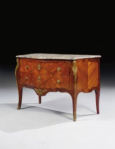 Louis XV Kommode von Pierre Roussel