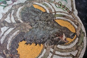 Boden mit Wildschweindarstellung von Portuguese School