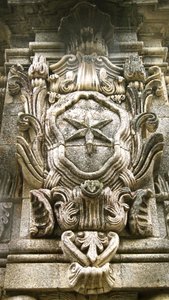 Nordseite des Obelisken des Santuário de Nossa Senhora dos Remédios, Lamego, Portugal. 1738
