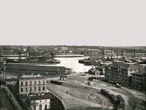 Die Docks, Southampton, 1895 von Poulton and Co