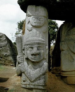 Megalithische Skulptur eines Kriegers