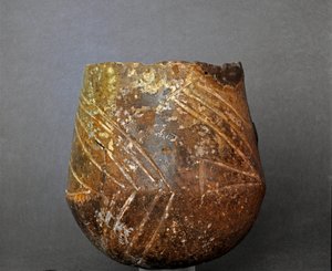 Prähistorisch: Terrakottavase aus der Nekropole von Caolino al Sasso di Furbara, Latium. Steinzeit. Neolithikum. Rom, Museo Nazionale Preistorico Etnografico Luigi Pigorini von Prehistoric Prehistoric