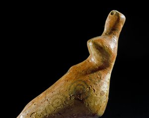 Prähistorie: weibliche Tonstatuette aus dem Fundort Jalangac Depe (Süd-Turkmenistan). 4000-3500 v. Chr. Kupferzeit. Sankt Petersburg, Eremitage, Russland von Prehistoric Prehistoric