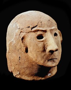 Prähistorie: Terrakottakopf aus der Nekropole von Cancelli, Apennin-Zivilisation (1400-1300 v. Chr.)