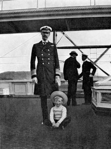 König Haakon VII von Norwegen 1872-1957 mit seinem Sohn Olav 1903-1991, 1908 von Queen Alexandra