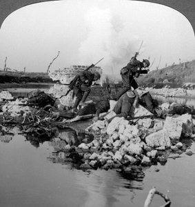 Britische Soldaten im Einsatz am Crozat-Kanal, Frankreich, Erster Weltkrieg