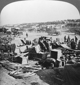 Versorgungen landen in der Suvla-Bucht, Türkei, Gallipoli-Landungen, Erster Weltkrieg, 1915 von Realistic Travels Publishers