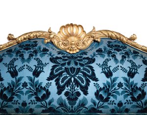 Ein George III vergoldetes Holzsofa