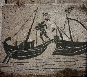 Antikes Ostia. Platz der Korporationen. Mosaik der Sabratha-Seefahrerkorporation. Verladung von Waren auf ein Schiff