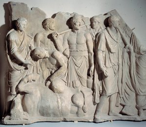 Marmorrelief vom Forum Trajan: Szene des Haruspices mit Priester und Liktoren