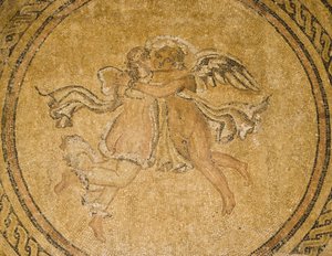 Mosaik von Eros und Psyche, aus der Halle der Mosaiken im Alcazar der christlichen Könige, 3.-4. Jahrhundert n. Chr. von Roman