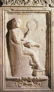 Relief einer römischen Dame mit Spiegel von Roman